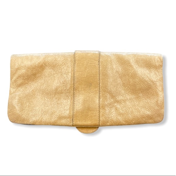 Hobo Camel color clutch